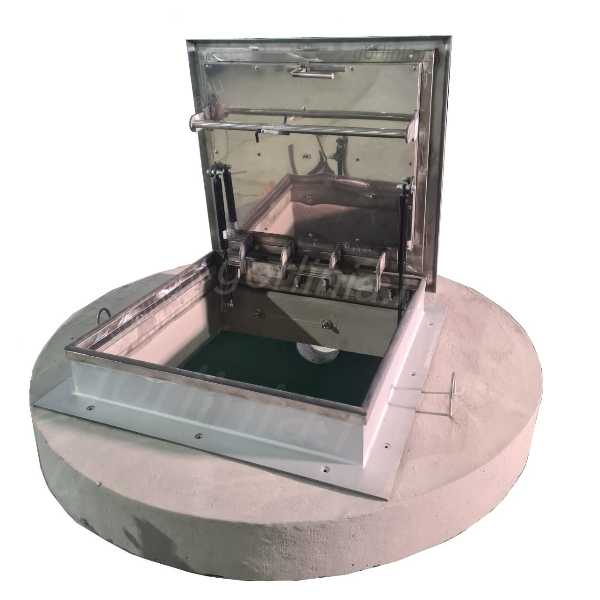 Люки технологические для канализационных насосных станций КНС из нержавеющей стали - открытая крышка