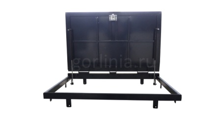 Специальная модель люка под ламинат без вылета ламинированной доски за гипсоплиту крышки